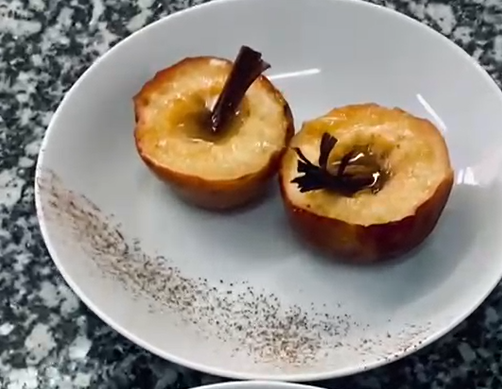 Manzanas asadas con canela